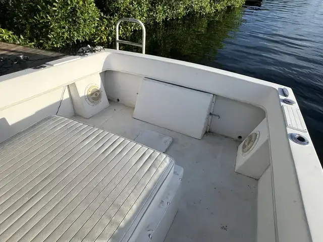 Dusky 256 Center Console