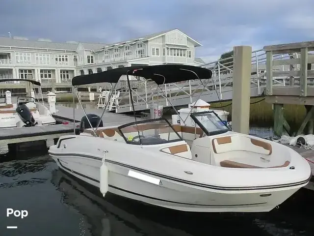 Bayliner VR5