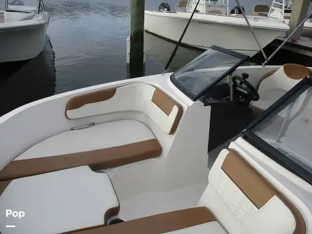 Bayliner Vr5