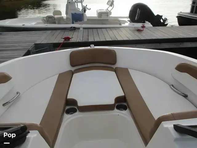 Bayliner Vr5