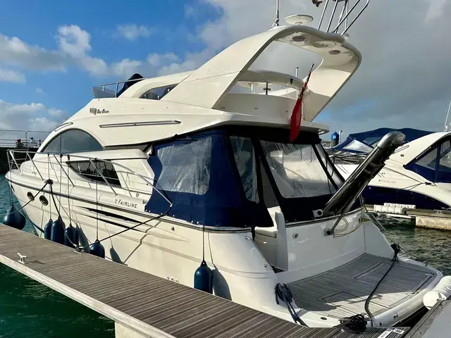 Fairline Phantom 43