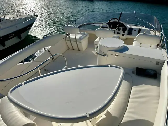 Fairline Phantom 43