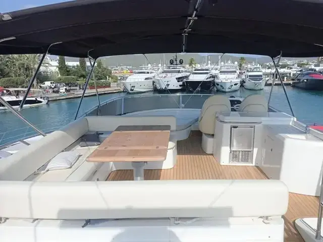 Sunseeker Manhattan 70