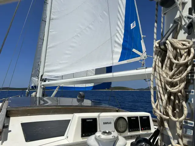 Nauticat 38