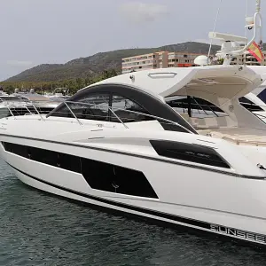 2014 Sunseeker San Remo