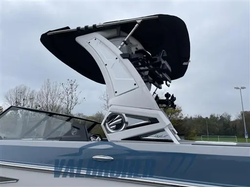 2023 Tige z3 wakesurf