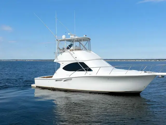 Tiara Yachts 3900 Convertible