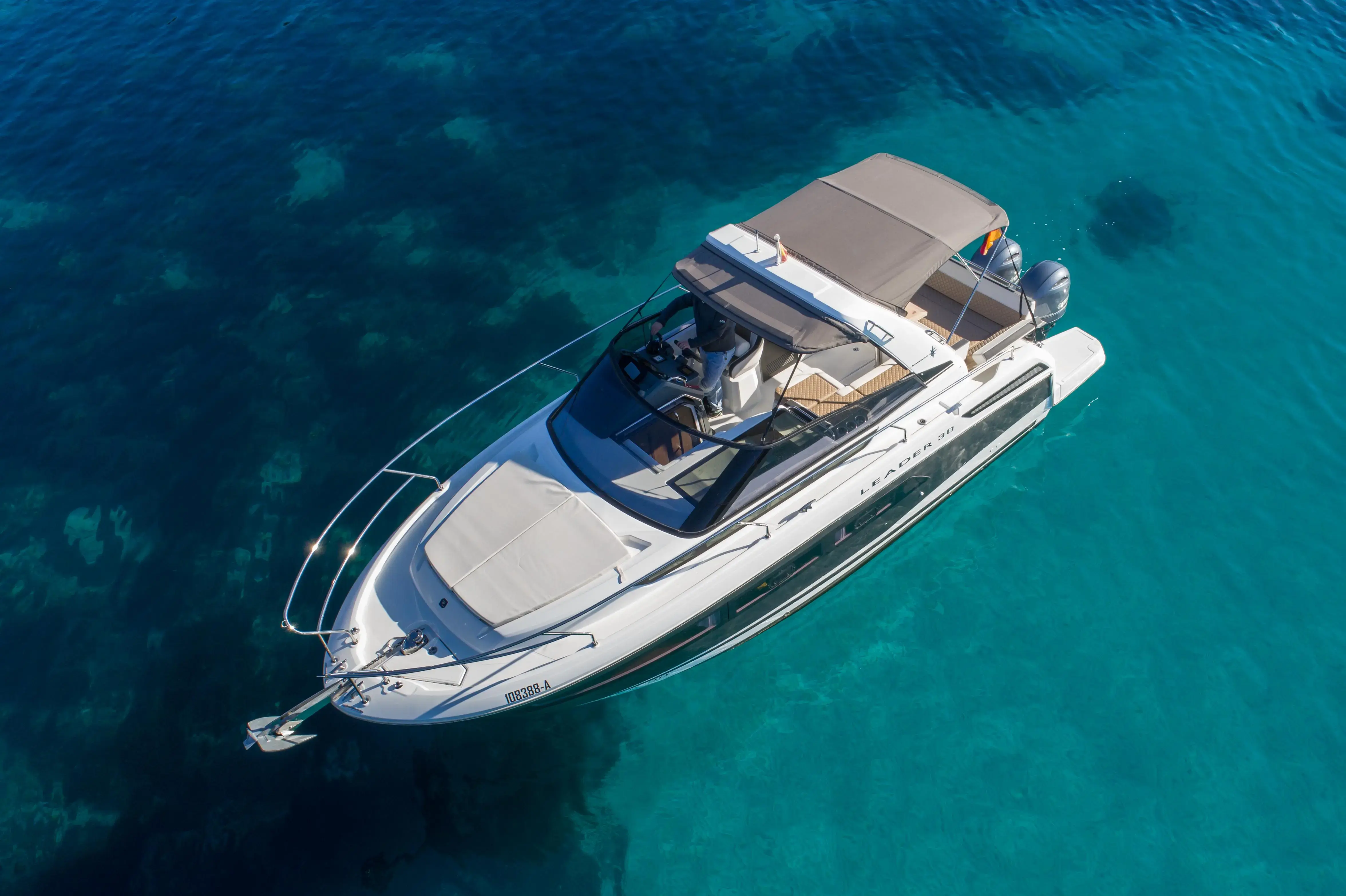 2018 Jeanneau leader 30