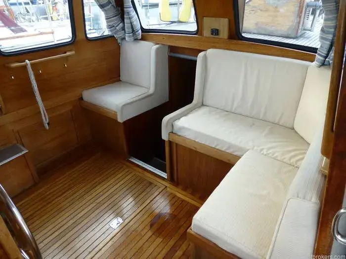 1982 Nauticat 33