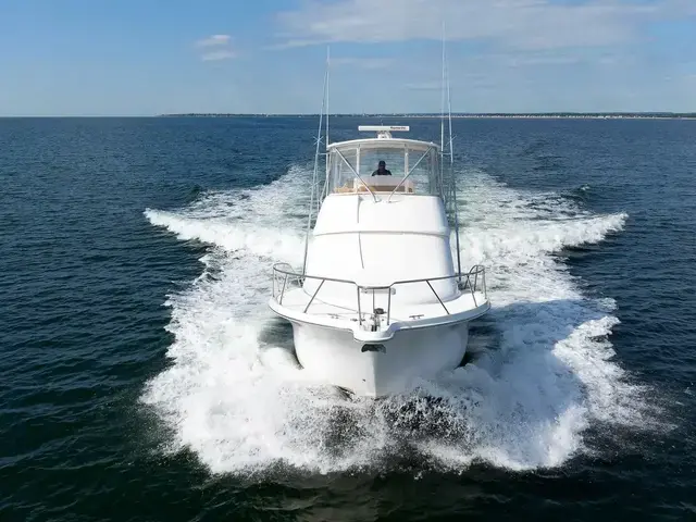 Tiara Yachts 3900 Convertible