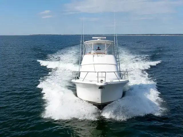 Tiara Yachts 3900 Convertible