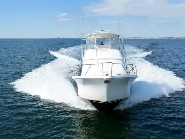 Tiara Yachts 3900 Convertible