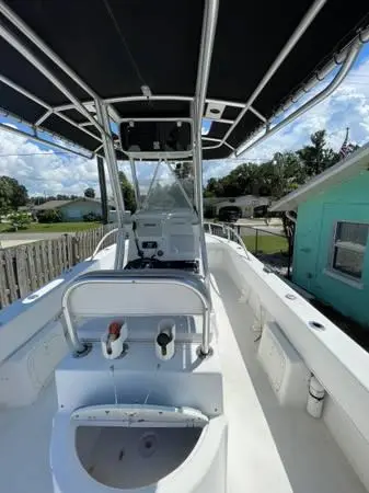 2005 Twin Vee 22 ocean classic