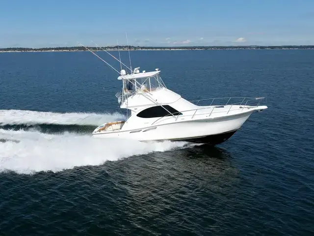 Tiara Yachts 3900 Convertible