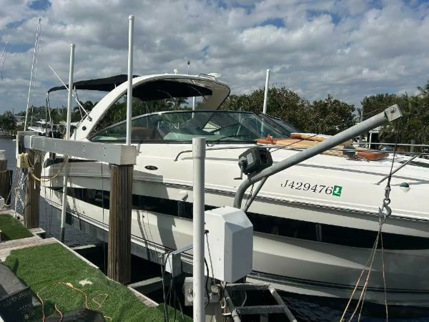 2014 Sea Ray 370 venture