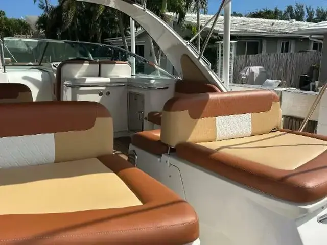 Sea Ray 370 Venture