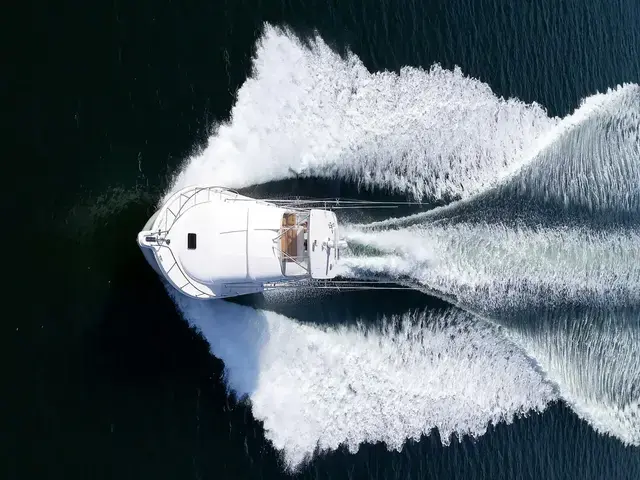 Tiara Yachts 3900 Convertible