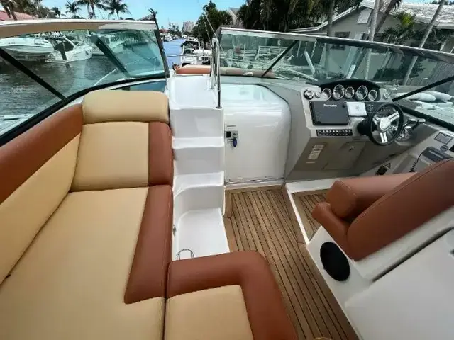 Sea Ray 370 Venture