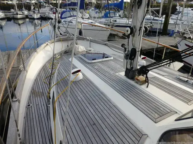 Nauticat 33