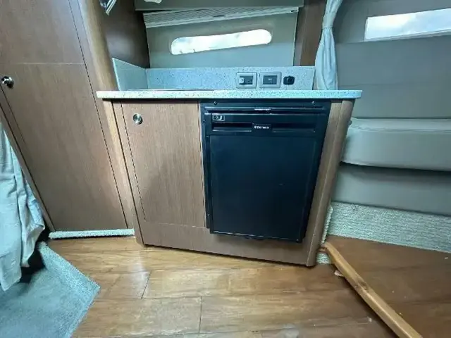 Sea Ray 370 Venture