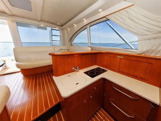 Tiara Yachts 3900 Convertible