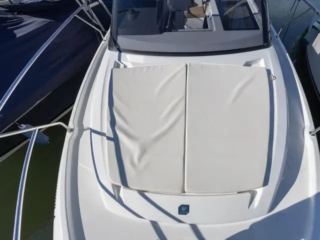 Jeanneau Leader 30