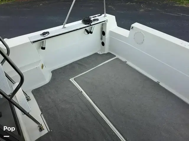 Bayliner 2556 Ciera Command Bridge