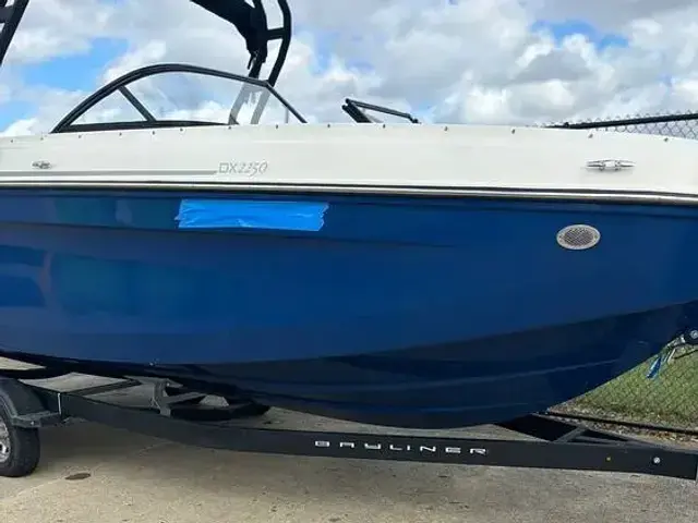 Bayliner 2250 Dx