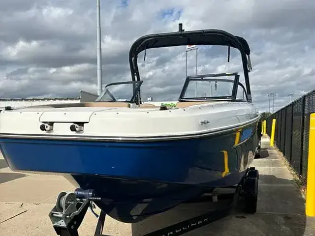 Bayliner 2250 Dx