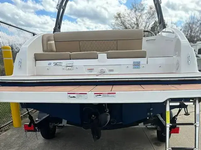 Bayliner 2250 Dx