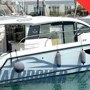 2019 Sealine C 330