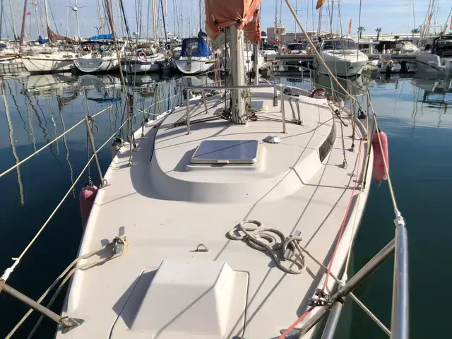 Jeanneau Gin Fizz 37