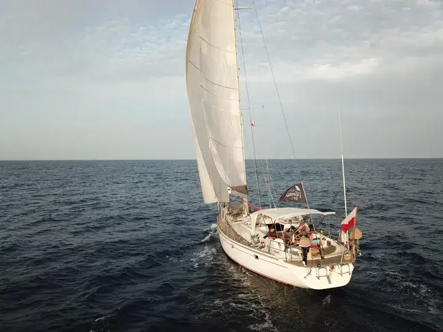 Dufour Dynamique 62