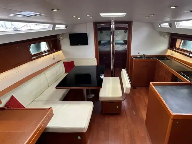 Beneteau Oceanis 48