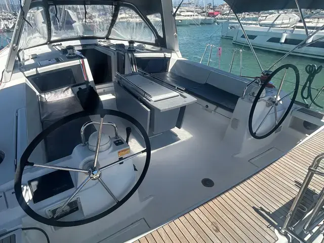 Beneteau Oceanis 48