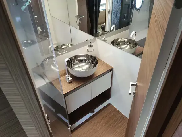 Ferretti Yachts 450