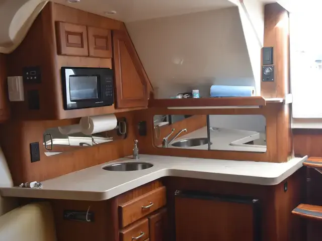 Luhrs 36 Open