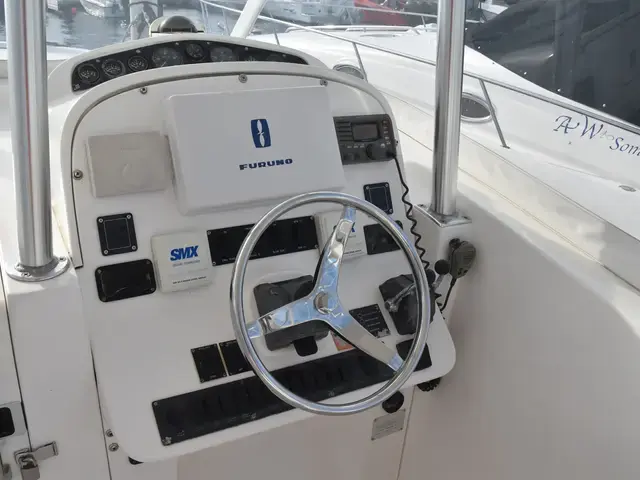 Luhrs 36 Open