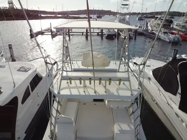 Luhrs 36 Open