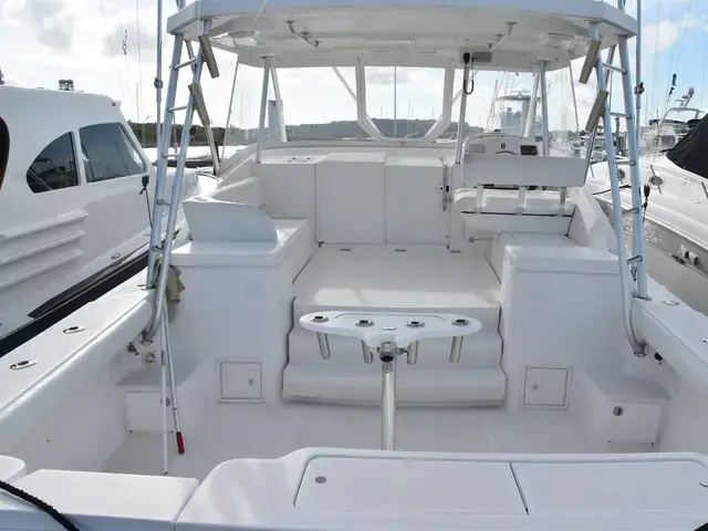 Luhrs 36 Open