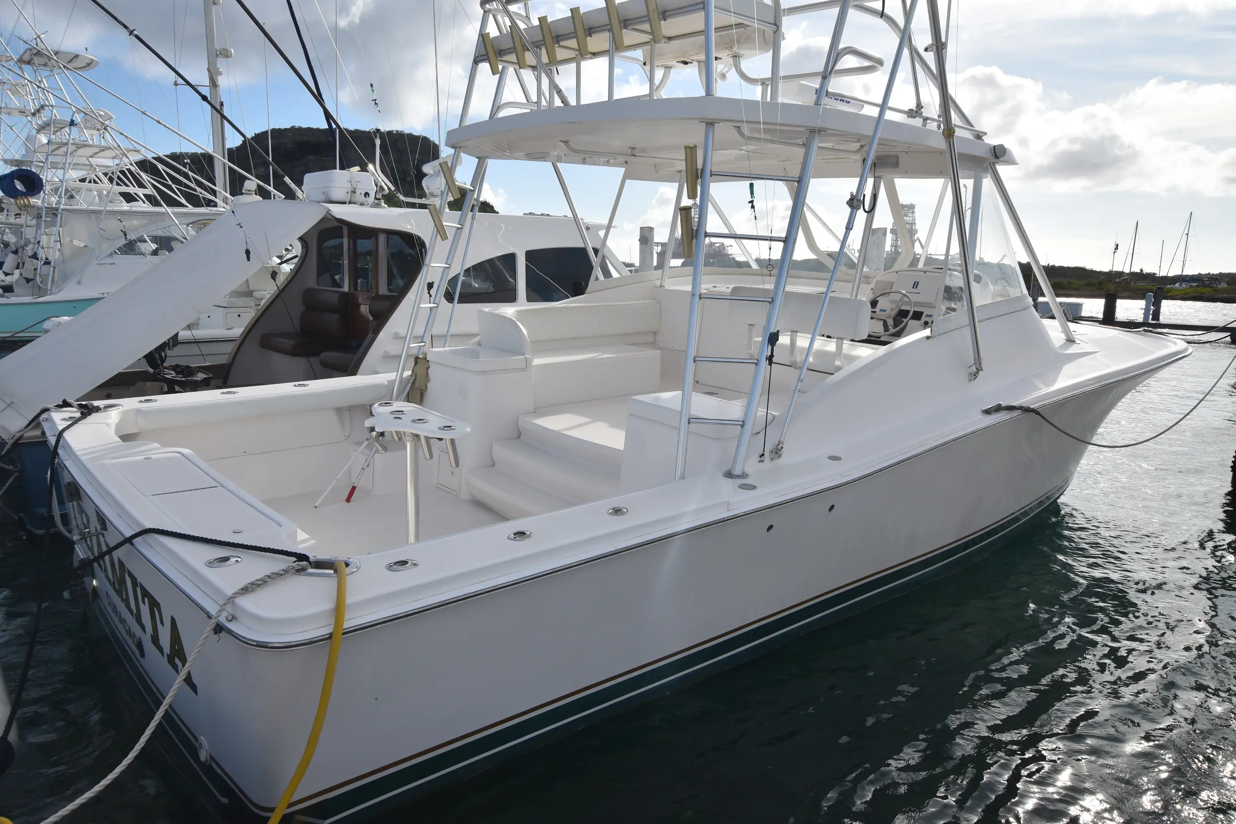 2003 Luhrs 36 open