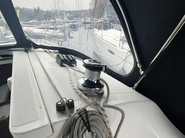 Beneteau Oceanis Clipper 323