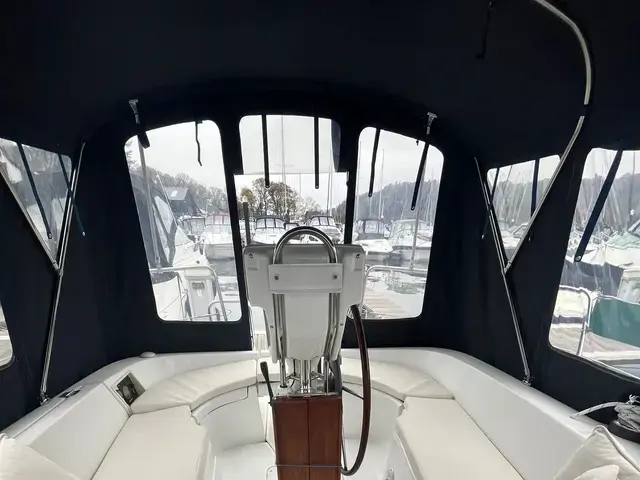 Beneteau Oceanis Clipper 323