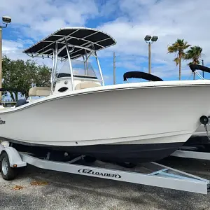 2022 Nauticstar 2302 Legacy