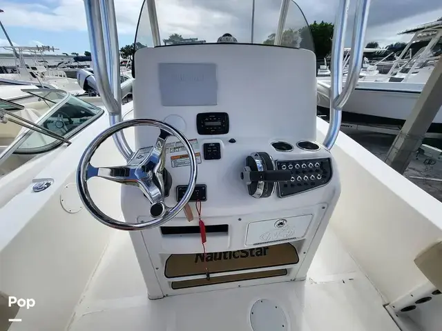 Nauticstar 2302 Legacy