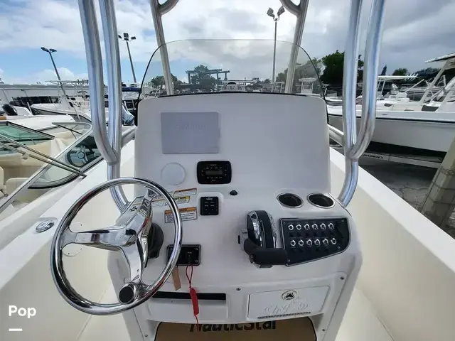 Nauticstar 2302 Legacy