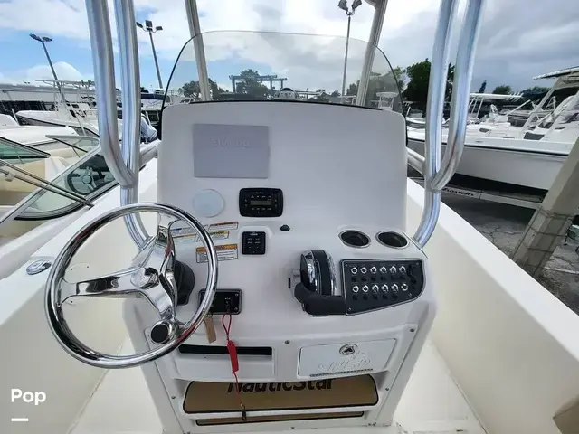 Nauticstar 2302 Legacy