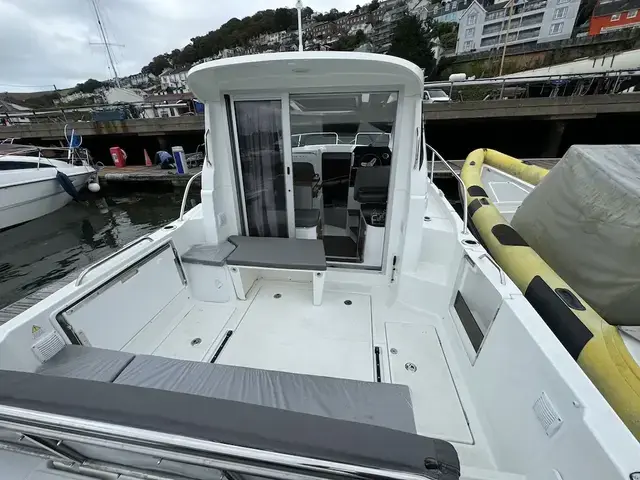 Beneteau Antares 8