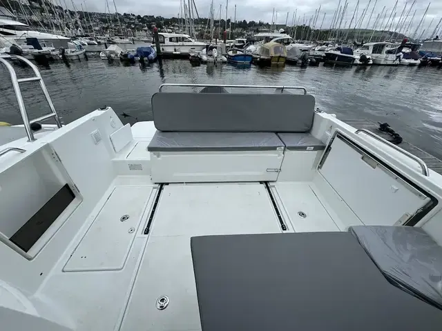 Beneteau Antares 8