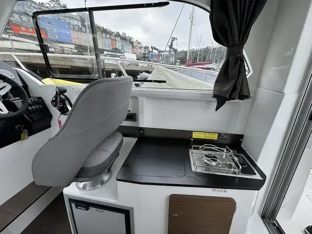 Beneteau Antares 8